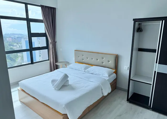 Upper Floor City View With Jesselton Quay Near Suria Sabah & Jesselton Point